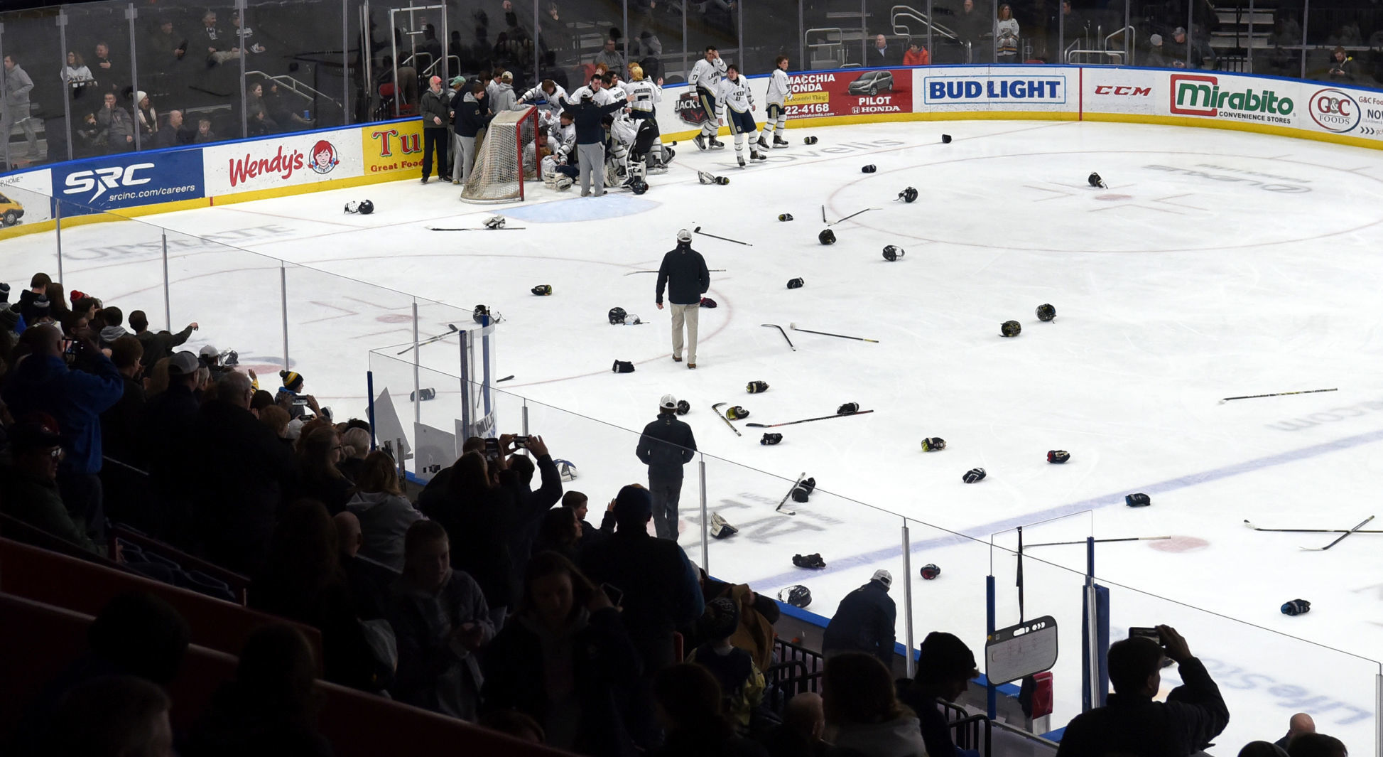 Skaneateles Hockey Season 23.JPG